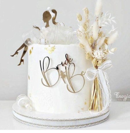 توبر عروس مع كلمة Bride to be